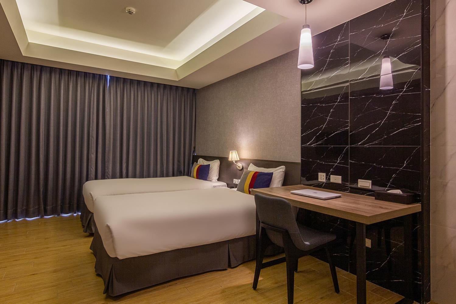 Check Inn New Taipei Luzhou Buitenkant foto