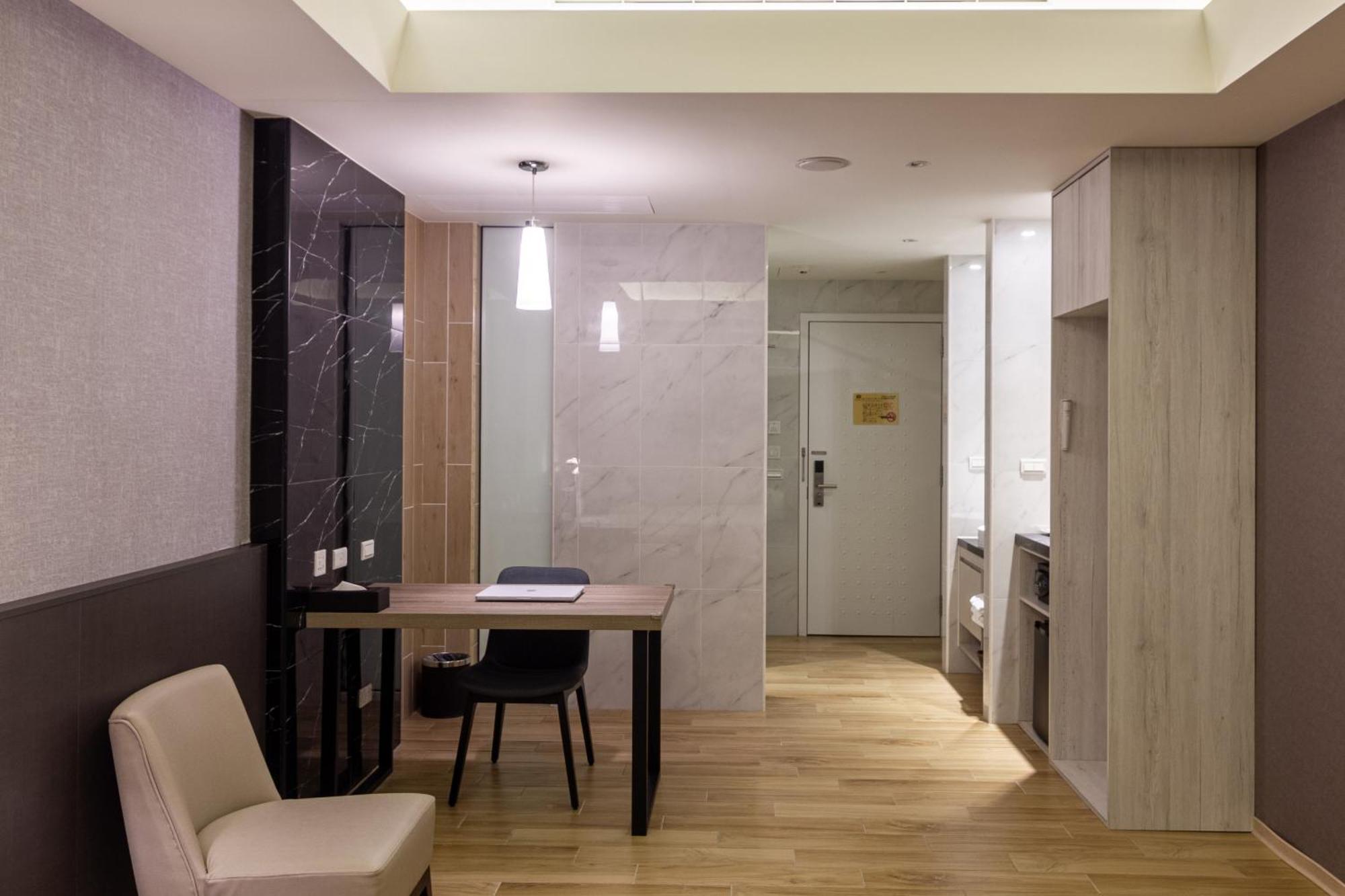 Check Inn New Taipei Luzhou Buitenkant foto