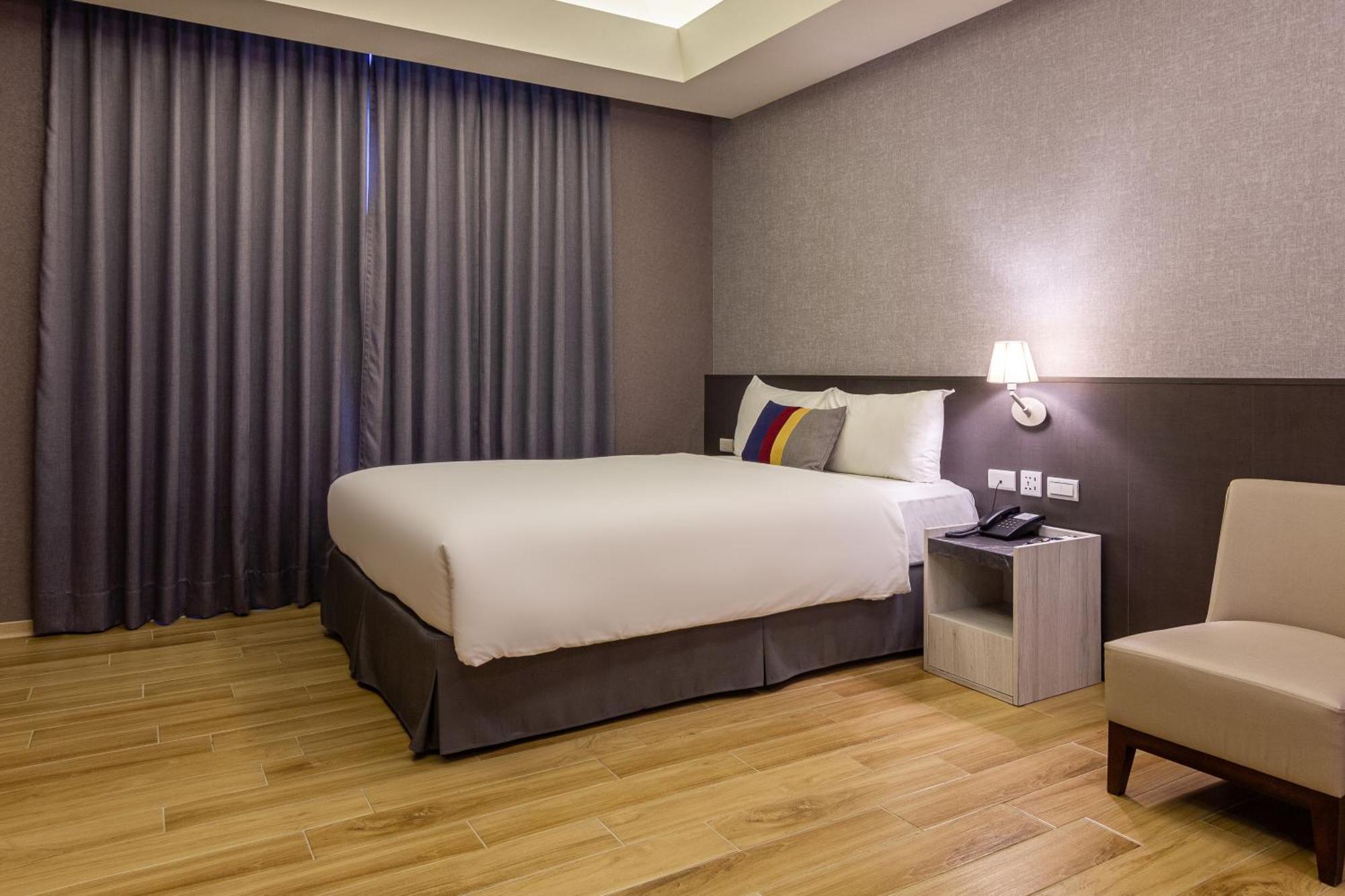 Check Inn New Taipei Luzhou Buitenkant foto